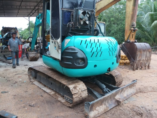 ขายรถแบคโฮ KOBELCO SK40 ราคา 390000 ขายรถแบคโฮ KOBELCO SK40 ราคา 390000