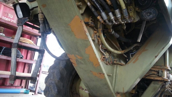 ขายรถเกรด CAT 140 H สมบูรณ์ทุกระบบแห้งทั้งคันไม่มีรั่วซึมไม่มีจุดหลวมแอร์เอกสารเล่มทะเบียนราคา 2,400,000