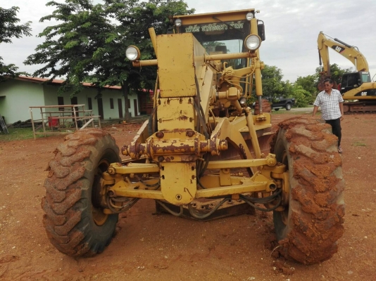 ขายรถเกรด CAT 140 G เล่มทะเบียนราคา 2,100,000