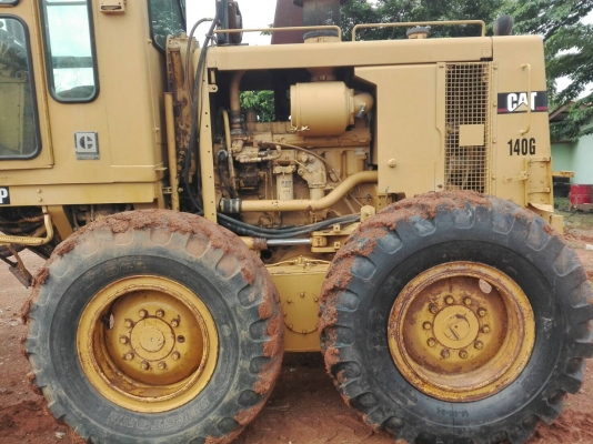 ขายรถเกรด CAT140G เอกสารเล่มทะเบียนราคา 2,100,000