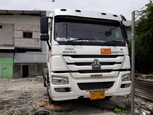 ต้องการขายรถหัวลาก 10 ล้อ  sinotruk ปี 56  สภาพสวยพร้อมใช้งาน  ด่วนๆๆ  084-5391041  (มีหลายหัวให้เลือก)