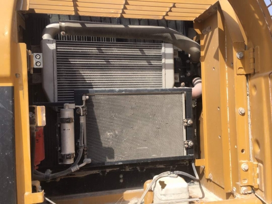 รถแบคโฮ CAT320DL