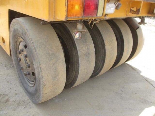 ขายรถบด 9 ล้อ DYNAPAC CP20 เครื่องยนต์ ISUZU 6BG1 FROM JAPAN สภาพพร้อมใช้งาน สนใจติดต่อ 063-9316985 ID LINE : 0639316985 ครับ