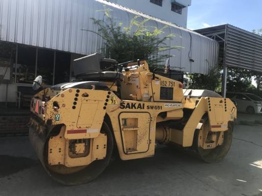 รถบดสั่นสะเทือน Sakai SW651 น้ำหนัก7ตัน รถนอกนำเข้า สภาพสวย รถบดสั่นสะเทือน Sakai SW651 น้ำหนัก7ตัน รถนอกนำเข้า สภาพสวย