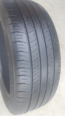 ขายยาง\% 215/55/17 ปี 2517 DUNLOP EC300 4 เส้น ขายยาง\% 215/55/17 ปี 2517 DUNLOP EC300 4 เส้น