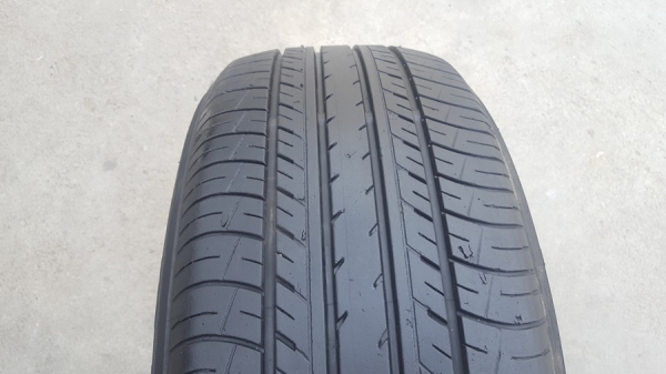 ขายยาง\% 215/55/17 ปี 16 YOKOHAMA E70 2 เส้น ขายยาง\% 215/55/17 ปี 16 YOKOHAMA E70 2 เส้น
