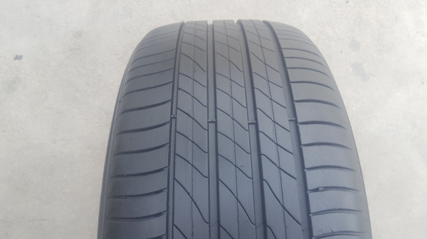 ขายยาง\%225/50/17 ปี 15 MICHERLIN 3ST 4 เส้น ขายยาง\%225/50/17 ปี 15 MICHERLIN 3ST 4 เส้น