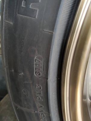 ขายล้อ18x9.5 พร้อมยาง