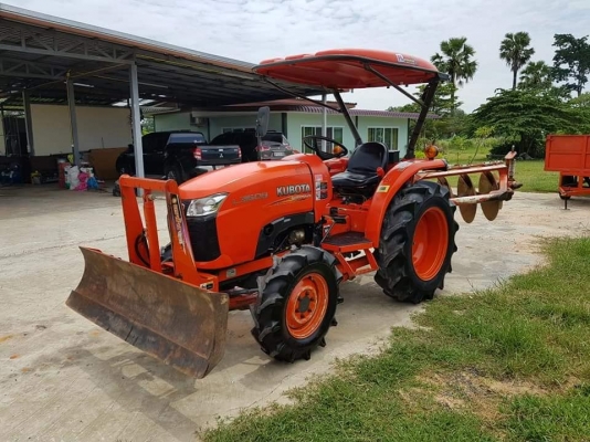 ขาย L3608DT รถปี54 ใช้งาน 1532ชั่วโมง เครื่องแน่น เกียร์แน่น สถาพพร้อมลุยงาน สีเดิม ผานหน้า+ผานหลัง