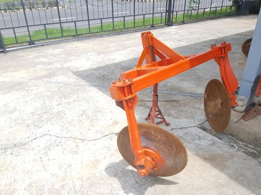 ขายผาน ยกร่องใช้งานน้อย ลูกปืนแน่น ใบเต็มพร้อมใช้งาน