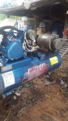 ขายปั้มลมพูม่า 3 แรง 180 ลิตร เก่าเก็บ ขายปั้มลมพูม่า 3 แรง 180 ลิตร เก่าเก็บ