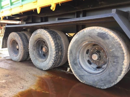 รวมมิตรตระกูลหาง เทเลอร์ หลายรายการ ณ นครปฐม  1.ขาย 295,000 บาท  เชมิดั้ม 3 เพลา RCK ยาว 12 เมตร ดั้ม (เสาธง) เอกสารเล่มทะเบียน  2.ขาย 185,000 หางถังนำ้มัน PANUS ปี39 37,000 ลิตร โลตล่าง 5 ช่อง หาง 2 คาน ยาว 10.3 เมตร ยางดี คัสซีสวย ถังสวย สภาพพร้อมใช้  เ