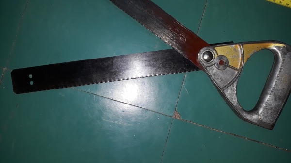 ขายเลื่อยแบบปรับองศาได้แบบอลูมิเนียม เปลี่ยนใบได้มือสอง MADE IN JAPAN.
