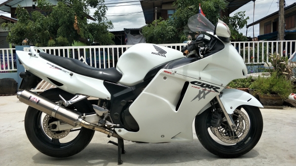 ขายครับ CBR1100XX ทะเบียนแท้ ขายครับ CBR1100XX ทะเบียนแท้