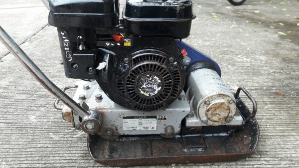 ขายเครื่องตบดินแบบเตารีดsubaru ex13 ohv by tacom