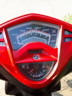 หัวฉีดรุ่นใหม่ Mio 125i GT ปี 2556 สีดำแดง ขับหล่อสปอร์ต