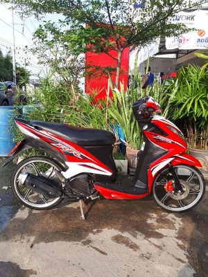 ราคาถูก Mio 125 i รุ่น RR ปี 2556 สีแดงขาว รถหล่อสปอร์ต รุ่นใหม่หัวฉีด ราคาถูก Mio 125 i รุ่น RR ปี 2556 สีแดงขาว รถหล่อสปอร์ต รุ่นใหม่หัวฉีด