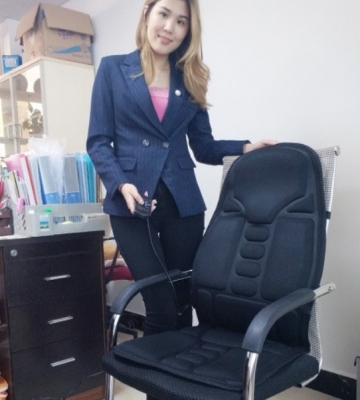 เบาะนวดในรถยนต์ ในบ้าน หรือที่ทำงาน ระบบนวด 7 จุด WINSENT-CARE รายละเอียด เบาะนั่งนวด สิ่งที่จะทำให้คุณรู้สึกเหมือนมีหมอนวดที่บ้านของคุณเอง เพราะมันสามารถทำให้คุณรู้สึกเหมือนถูกนวดโดยผู้เชี่ยวชาญด้านการนวดและการผ่อนคลายกระดูกสันหลัง สมบูรณ์แบบด้วยการทำงาน