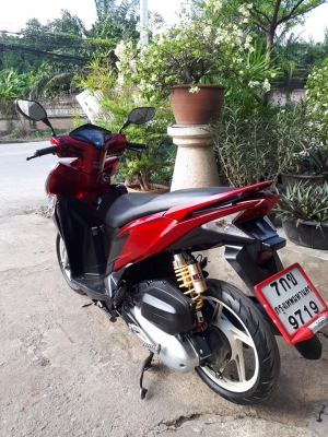 คลิ๊ก 125 ไอ ปี 2556 สีดำแดง (ล้อแม็กซ์) รุ่น Tune up รถสวย ขับง่าย พร้อมใช้