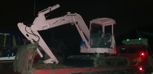 ขายด่วนรถเเบคโฮ ซูมิโตโม SH65U2รถนอกเพื่งนำเข้ามาใหม่สวยเดิมๆเคื่องดีปั่มแรงคอลโทลน้ำมันปั้มนิ้ว บูมอามร์สวยเร็วแรงไม่โหลด เครื่องอีซูซู4สูบ 4LE1ระบบออโต้คันเร่งครบรถยังไม่เคยใช้งานในไทยเลย