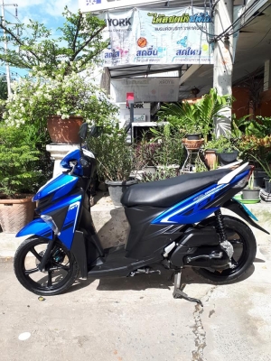 รุ่นใหม่ GT 125 สีน้ำเงินขาว ปลายปี 2559 (ล้อแม็กซ์แท้)สปอร์ต หล่อโดนใจ