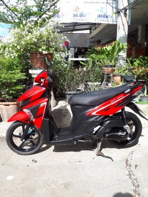 Yamaha GT 125 สีแดงดำ ปี 2560 (ล้อแม็กซ์) หล่อมากๆสะดุดตา รุ่นใหม่หัวฉีด Yamaha GT 125 สีแดงดำ ปี 2560 (ล้อแม็กซ์) หล่อมากๆสะดุดตา รุ่นใหม่หัวฉีด