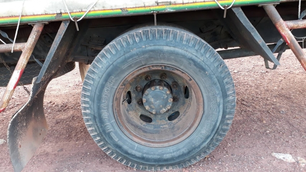 ขาย HINO 6 ล้อ (ตู้ผ้าใบ) เครื่อง 170 แรง ยาว 6.2 เบรคจิ๊ฟฟี่ พวงมาลัยเพาเวอร์ ยางใหม่7 เส้น เครื่องดี ชัชซีสวย ราคา 290,000 บาท ศุภากร 081-1903107,089-5367218