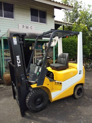 +++ ขายโฟล์คลิฟท์  T.C.M. FD15  ขนาด 1.5  ตัน  เครื่องยนต์ดีเซล  เสา 3  เมตร  เกียร์ออโตเมติค  ยางตัน