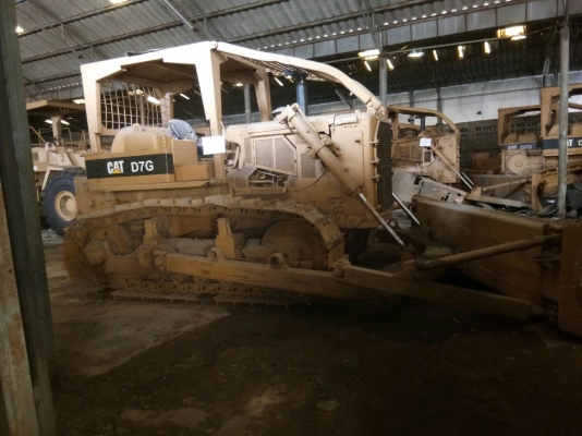 แทรคเตอร์ CAT.D7G เป็นรถนำเข้าจากอเมริกาเอกสารอินวอยราคา 2,300,000