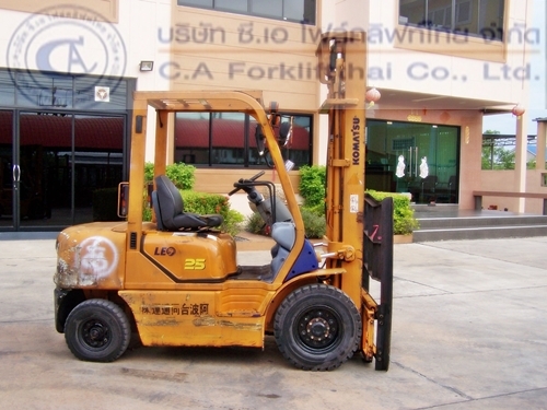 ขาย รถโฟล์คลิฟท์ KOMATSU รุ่น FD25T-12