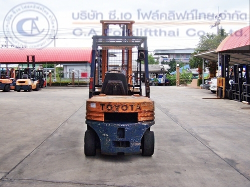 ขาย รถโฟล์คลิฟท์ TOYOTA รุ่น 5-FD25