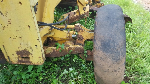 ขาย รถเกรด CHAMPION 720A Series 6 มีเล่มทะเบียน เครื่องดี เกียร์ดี ต้องเช็คระบบไฮดรอริคใหม่ ราคาต่อรองได้