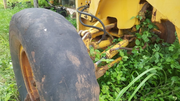 ขาย รถเกรด CHAMPION 720A Series 6 มีเล่มทะเบียน เครื่องดี เกียร์ดี ต้องเช็คระบบไฮดรอริคใหม่ ราคาต่อรองได้