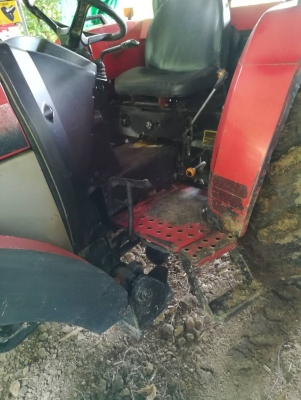 รถไถยันม่าEF453Tอุปกรมีดันน่ากับโรตารี่5,200ชั่วโม่งรถสวยพร้อมใช้เอกสารเล่มทะเบียนยุปราจีนบุรี รถไถยันม่าEF453Tอุปกรมีดันน่ากับโรตารี่5,200ชั่วโม่งรถสวยพร้อมใช้เอกสารเล่มทะเบียนยุปราจีนบุรี