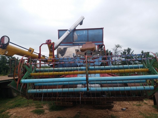 ขายรถเกี่ยวต้นหว้า ช่วงล่าง10 เครื่อง195โบว์ 6HE1 ตามสภาพ อุ้ม2.2ตัน