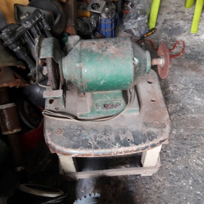 ขาย !! เจียตั้งโต๊ะ.ยามาบิชิ.ขนาด2/3แรง220v.พร้อมใช้ ขาย !! เจียตั้งโต๊ะ.ยามาบิชิ.ขนาด2/3แรง220v.พร้อมใช้