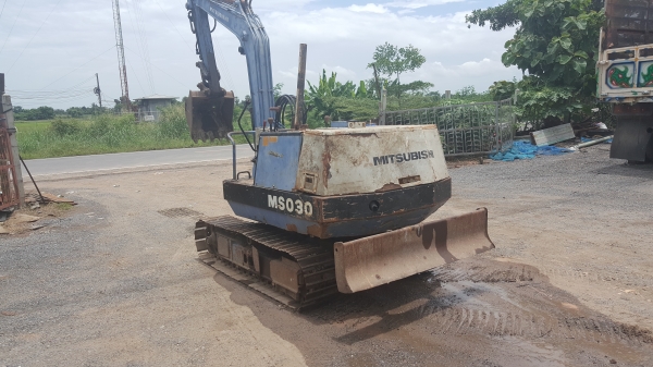 ขายครับแม็คโค MS0 30