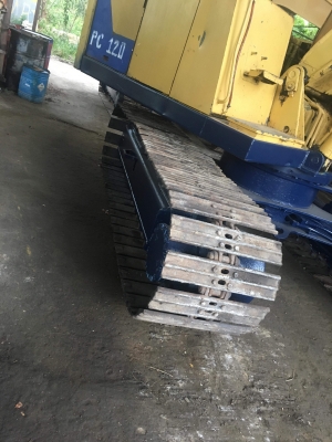 ขายKOMATSU PC 100-1 รถมี2คัน เหมาะกับงานก่อสร้างและร้านรับซื้อของเก่า ตัวเดิน905 ราคาต่อรองคุยกันได้ ขายได้ขายเลย โทร0616613023แพรว