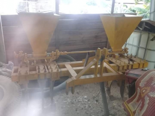 ลิปเปอร์ฝังปุ๋ยอ้อย45-70แรงเหล็กฉากหนา10มิลถังปุ๋ยเสต็นเลส