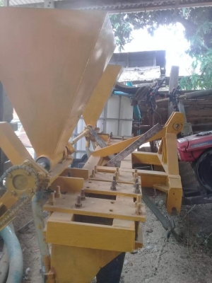 ลิปเปอร์ฝังปุ๋ยอ้อย45-70แรงเหล็กฉากหนา10มิลถังปุ๋ยเสต็นเลส