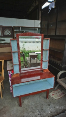 โต๊ะแป้งไม้สักเก่า