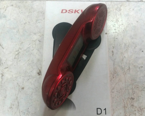 DSKW D1 มือถือรูปทรง เท่ เท่ เหมือนโทรศัพท์บ้าน