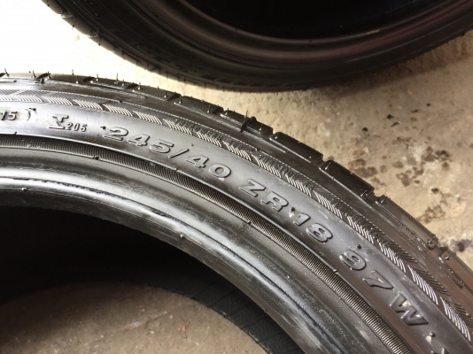 ยาง Achilles 245-40-18 ปี 15 ครบชุด 4 เส้น 5000 สวยๆไม่มีปะไม่บวมไม่กินข้างดอกยางเหลือเยอะเอาไปวิ่งก ยาง Achilles 245-40-18 ปี 15 ครบชุด 4 เส้น 5000 สวยๆไม่มีปะไม่บวมไม่กินข้างดอกยางเหลือเยอะเอาไปวิ่งก