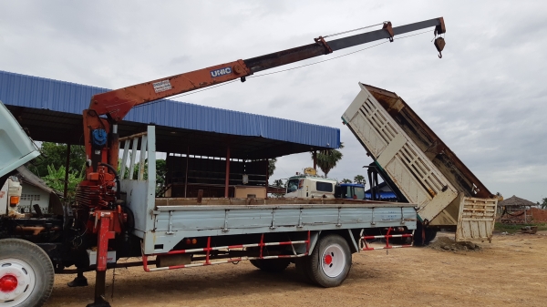 ขายหกล้อร้อกกี175ติดเครน4.5ตันรถครัชชีสวยเครื่องดีพร้อมใช้งาน ขายหกล้อร้อกกี175ติดเครน4.5ตันรถครัชชีสวยเครื่องดีพร้อมใช้งาน