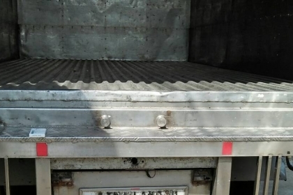 ขาย.ตู้.สะแตลเรส ยาว4.30ม.พื้นสะเรสหนา สถาพสวยไม่มีผุไม่มีรั้วซึม พร้อมใช้งาน ขาย 38,000บ.ตู้.สะเเตลเรส สวยๆพร้อมใช้