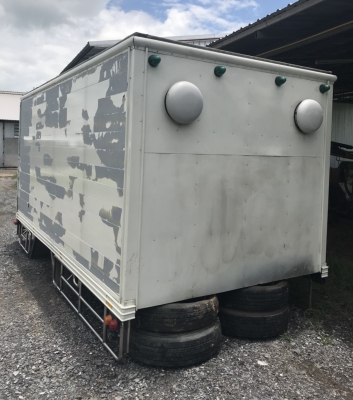 ขาย.ตู้.สะแตลเรส ยาว4.30ม.พื้นสะเรสหนา สถาพสวยไม่มีผุไม่มีรั้วซึม พร้อมใช้งาน ขาย 38,000บ.ตู้.สะเเตลเรส สวยๆพร้อมใช้