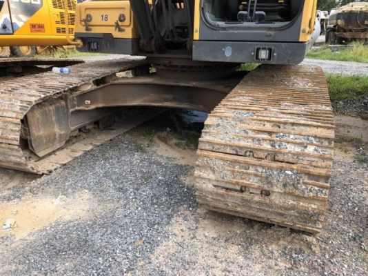 ขาย 1,190,000 บาท VOLVO EC210BLC PRIME ปี2012 ทำงาน 7,xxx ชม. เครื่องดี ปั้มแรง โช่หนา เอวแน่น ไฟฟ้าครบ เอกสารเล่มทะเบียน  รถอยู่  นครราชสีมา โทร 0610710295  สนใจ รายการสินค้า อื่นๆ ที่ เว็ปไชค์ Truck2Hand  https://www.truck2hand.com/index.php?actions=con
