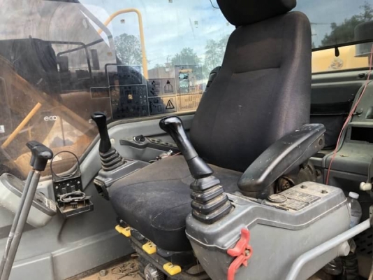 ขาย 1,190,000 บาท VOLVO EC210BLC PRIME ปี2012 ทำงาน 7,xxx ชม. เครื่องดี ปั้มแรง โช่หนา เอวแน่น ไฟฟ้าครบ เอกสารเล่มทะเบียน  รถอยู่  นครราชสีมา โทร 0610710295  สนใจ รายการสินค้า อื่นๆ ที่ เว็ปไชค์ Truck2Hand  https://www.truck2hand.com/index.php?actions=con