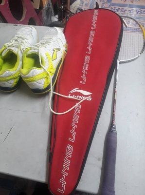 รองเท้า li ning พร้อมไม้แบต li ning