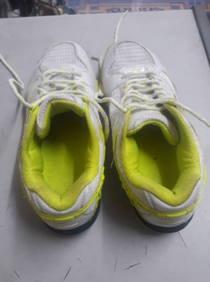 รองเท้า li ning พร้อมไม้แบต li ning